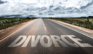 7 things to never do if you're getting divorced
